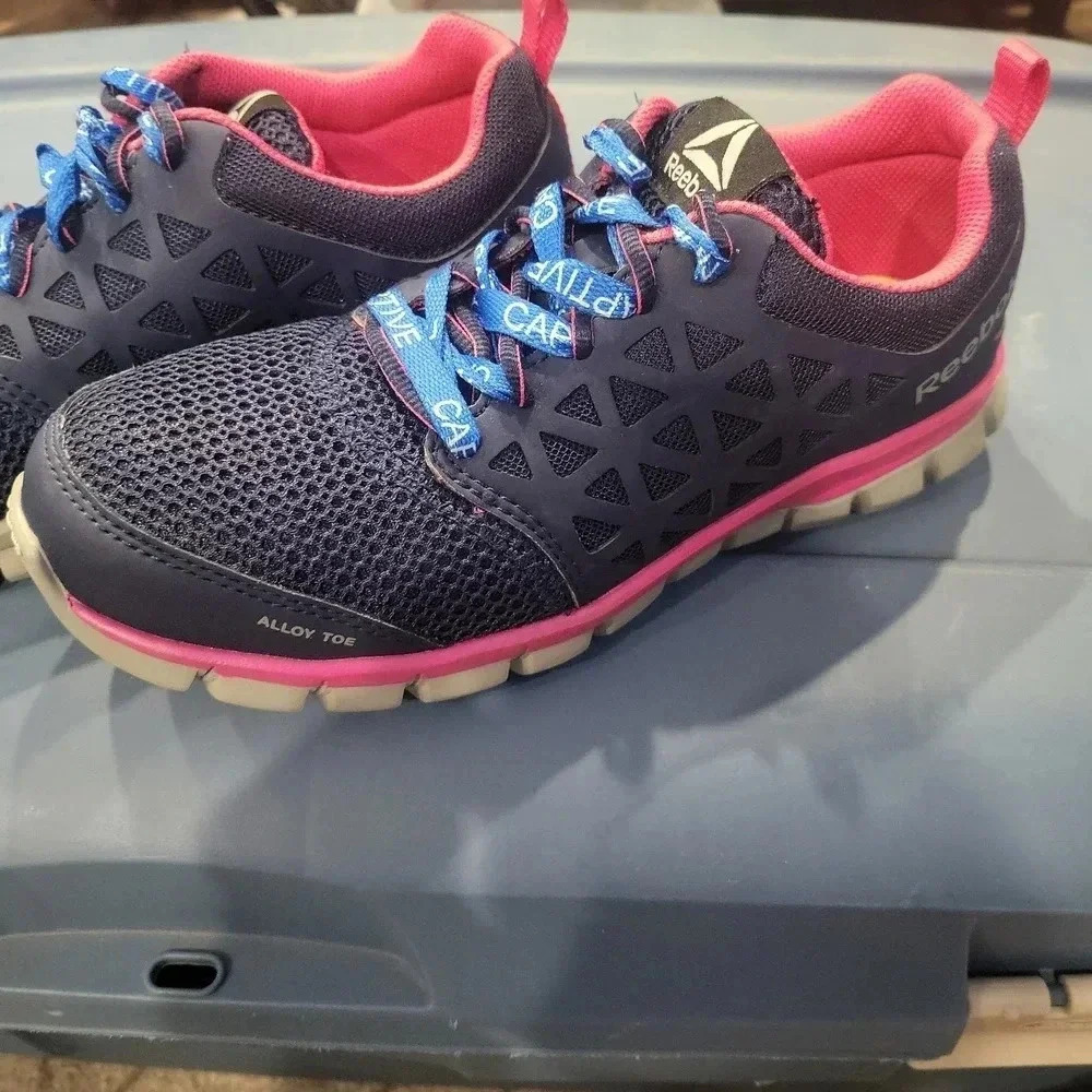 Reebok non-metallic safety toe